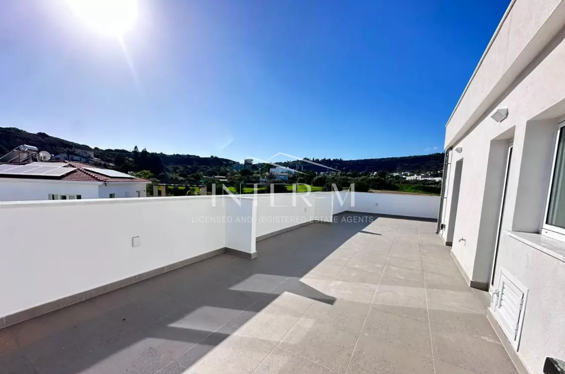 Bel Air Gardens Apartment 205, Block Zefiro photo 18