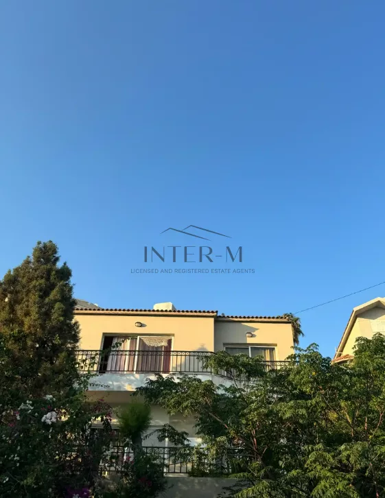 3 Floor Building For Sale In Agia Fyla,Limassol (5 Bedroom)
