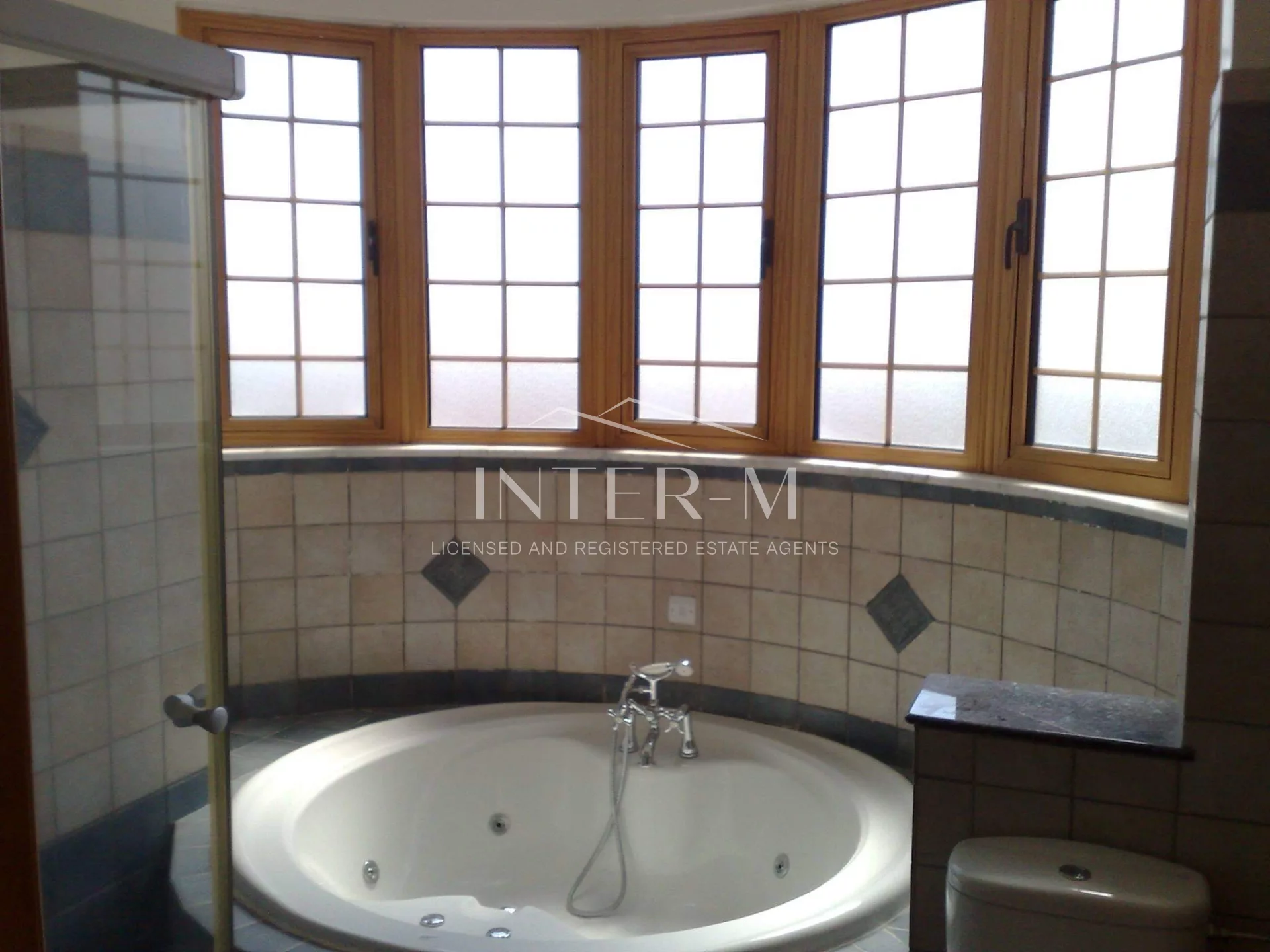 Massive Villa In Germasogeia (5 Bedroom) photo 10