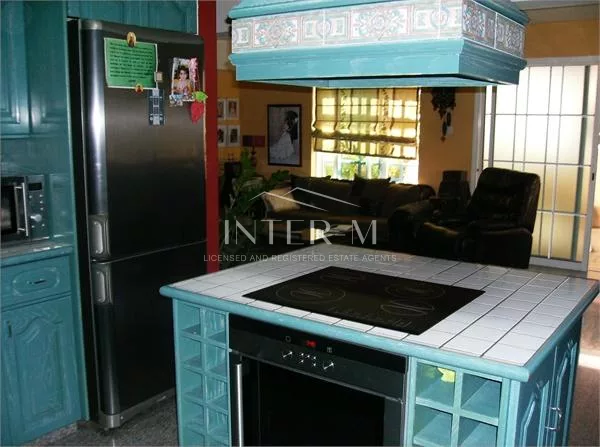 *3 Houses In One For Sale In Mesa Geitonia (7 Bedroom) φωτογραφία 6