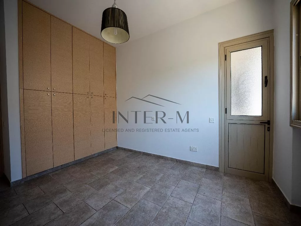 Spacious Flat For Sale In Germasogeia, Limassol (4 Bedroom) photo 17