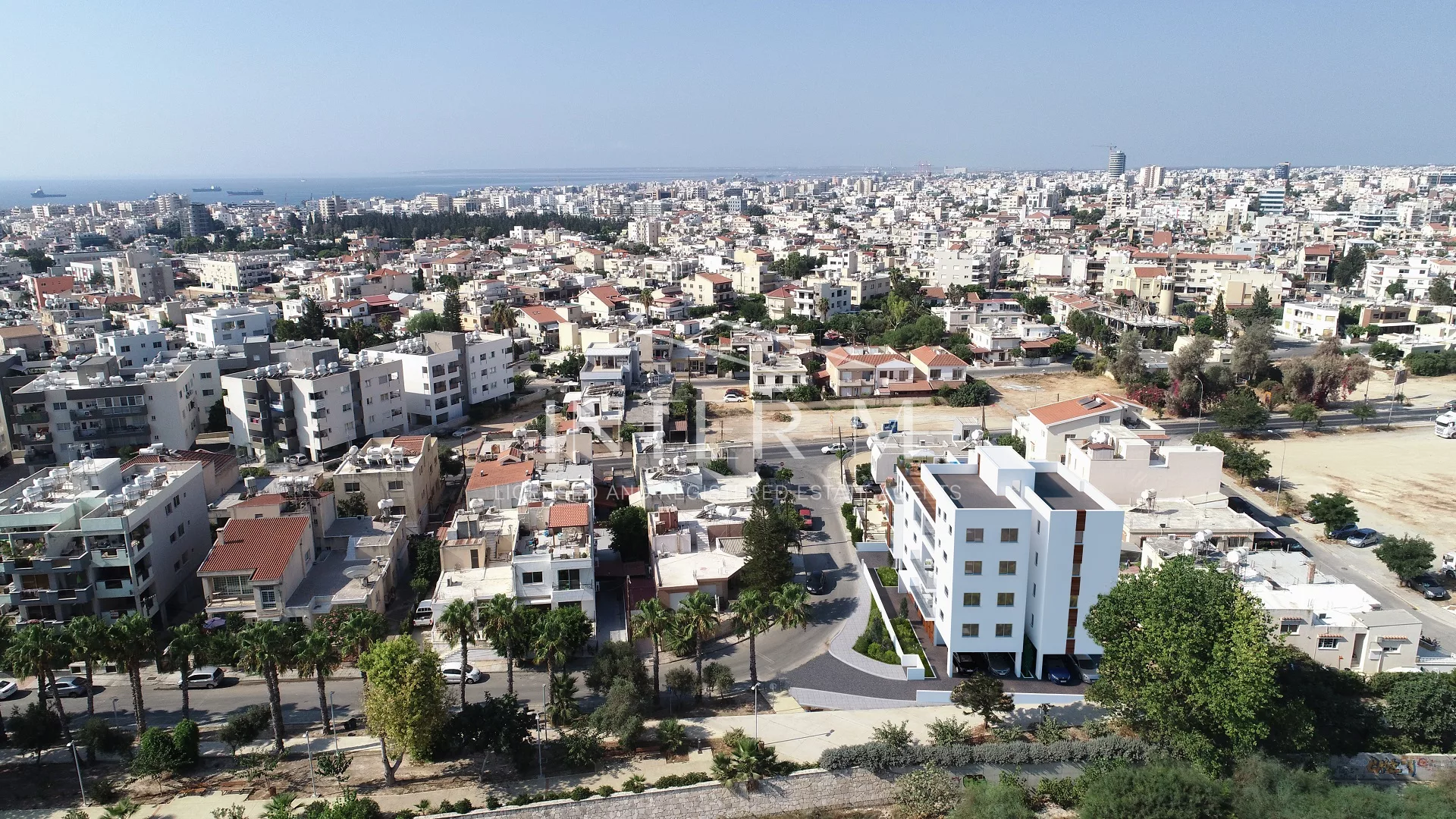 Beautiful  Building For Sale In Mesa Geitonia , Limassol  (534 sq.m) photo 8