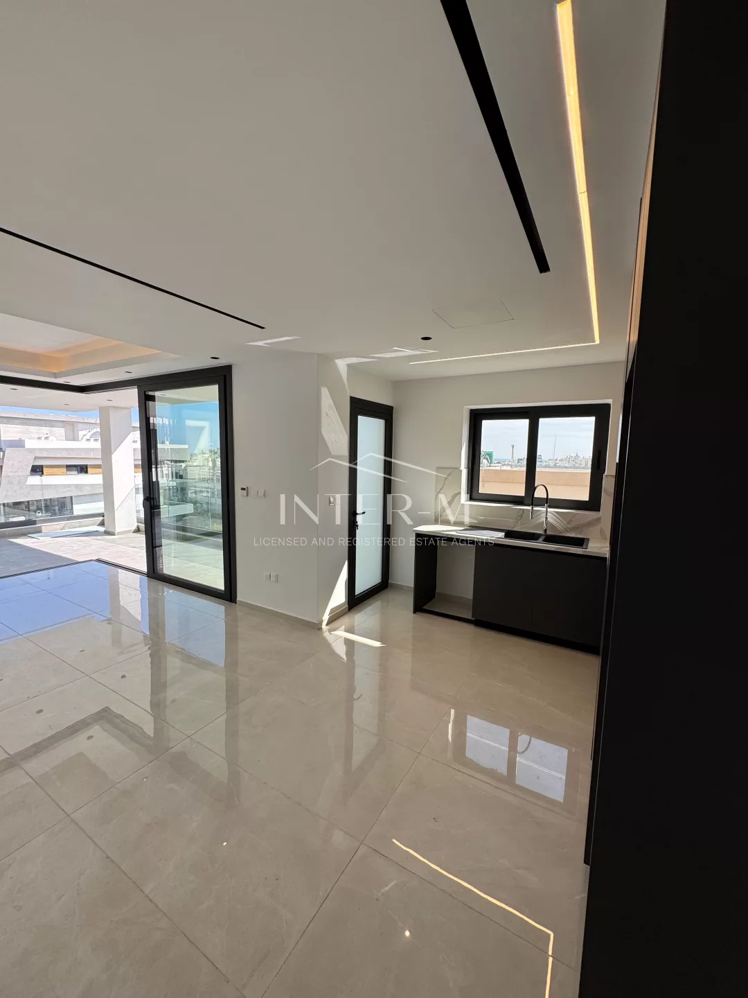 Elegant Penthouse Living In The Heart Of Limassol – Mockingbird Residence, Agios Nikolaos, Limassol, Cyprus (190sqm) (3 Bedroom) photo 7