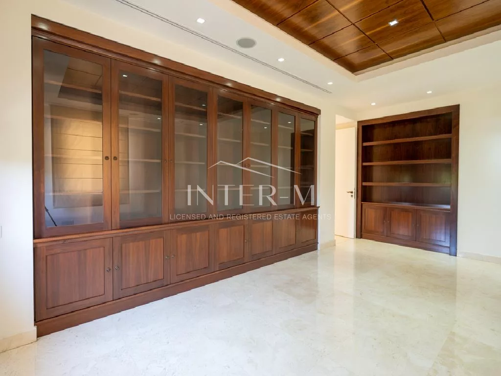 Breathtaking Luxurious Villa For Sale In Strovolos, Nicosia (5 Bedroom) φωτογραφία 13