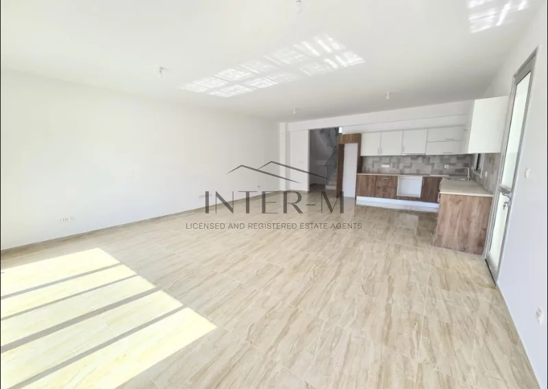 Detached House For Sale In Univeral,Paphos (4 Bedroom) φωτογραφία 4