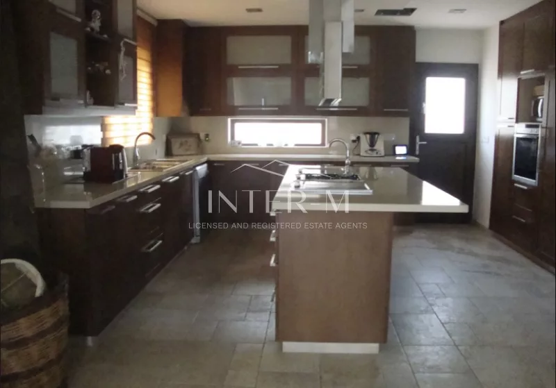 Villa For Rent In Akrounta  (5 Bedroom) photo 3