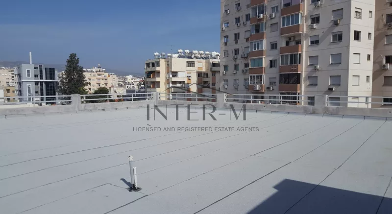 Commercial Building For Rent In Mesa Geitonia (500Sq.m) φωτογραφία 3