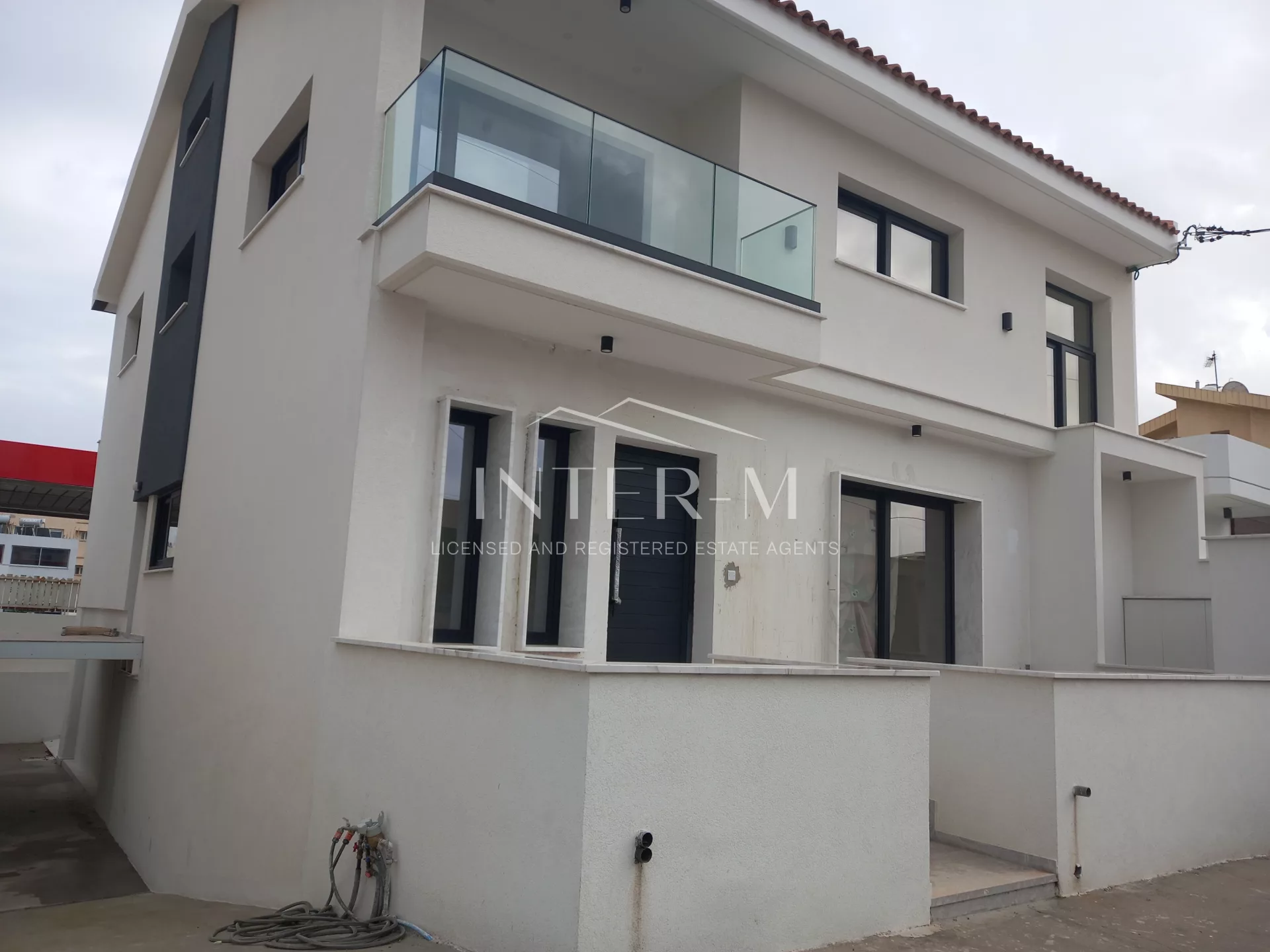 3 Level Semi-detached Building -3 Houses- For Sale In Kato Polemidia (7 Bedrooms)