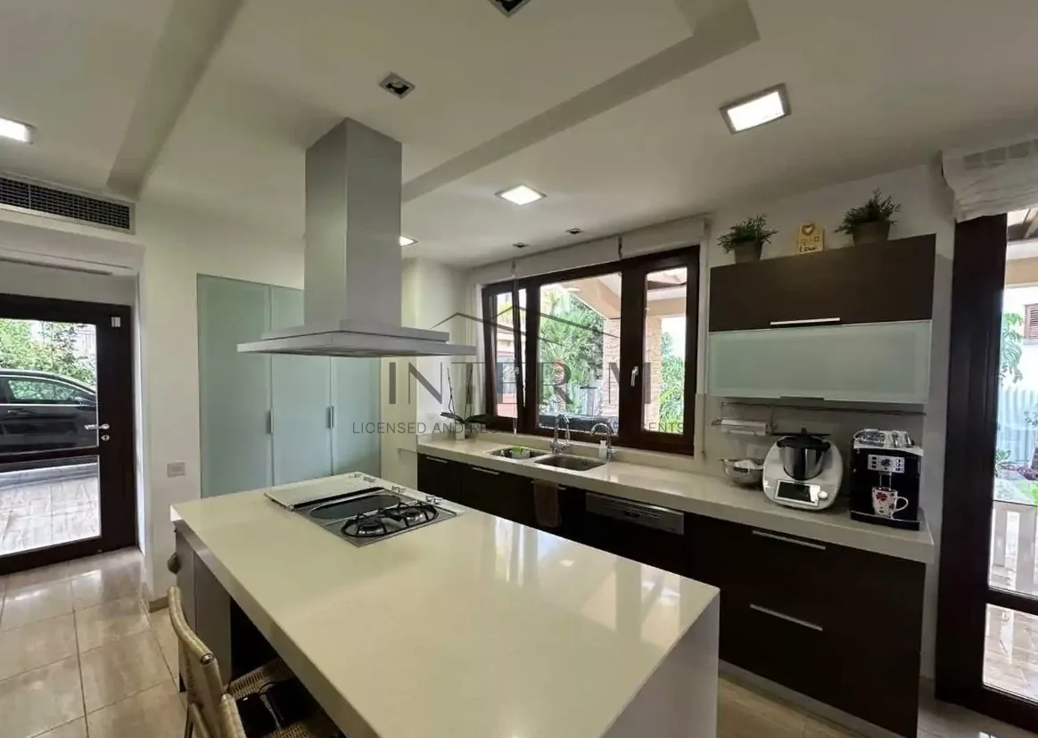 Elegant Detached House For Sale In Strovolos, Nicosia, Cyprus (4 Bedrooms) photo 6