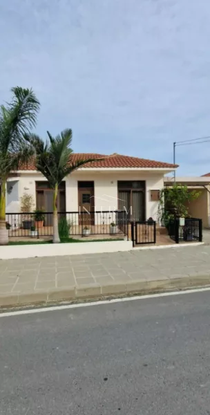 Beautiful Detached House Fоr Sаle In,Mazotos, Larnaca (3 Bedroom) φωτογραφία 2