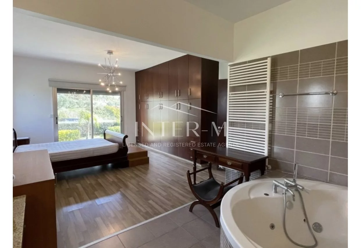 Villa For Sale In Pyrgos (4 Bedroom) φωτογραφία 7