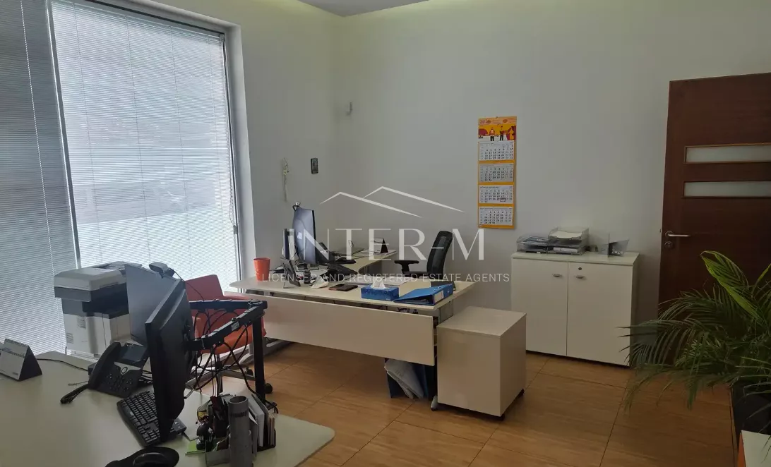 Prestigious Fully Furnished Office for Rent in Limassol Business District – Agia Triada,Limassol,Cyprus photo 7