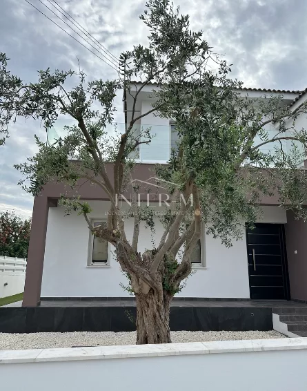 Luxury Villa For Rent In Armenoxori Limassol  (4 Bedroom) φωτογραφία 3