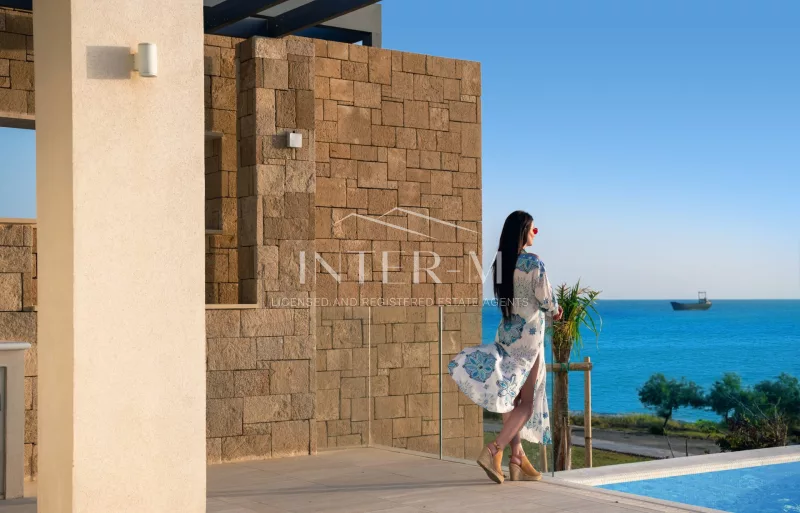 Adonis Beach Villas Grand Mansion No. 102 photo 4