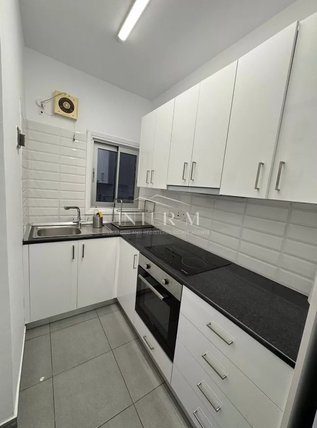 Beautiful 1-Bedroom Newly Renovated Apartment For Rent  In Germasogeia, Limassol, Cyprus φωτογραφία 6