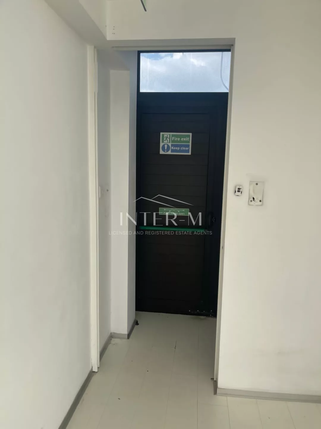 Shop For Rent In Ayios Georgios Havouzas, Limassol photo 2