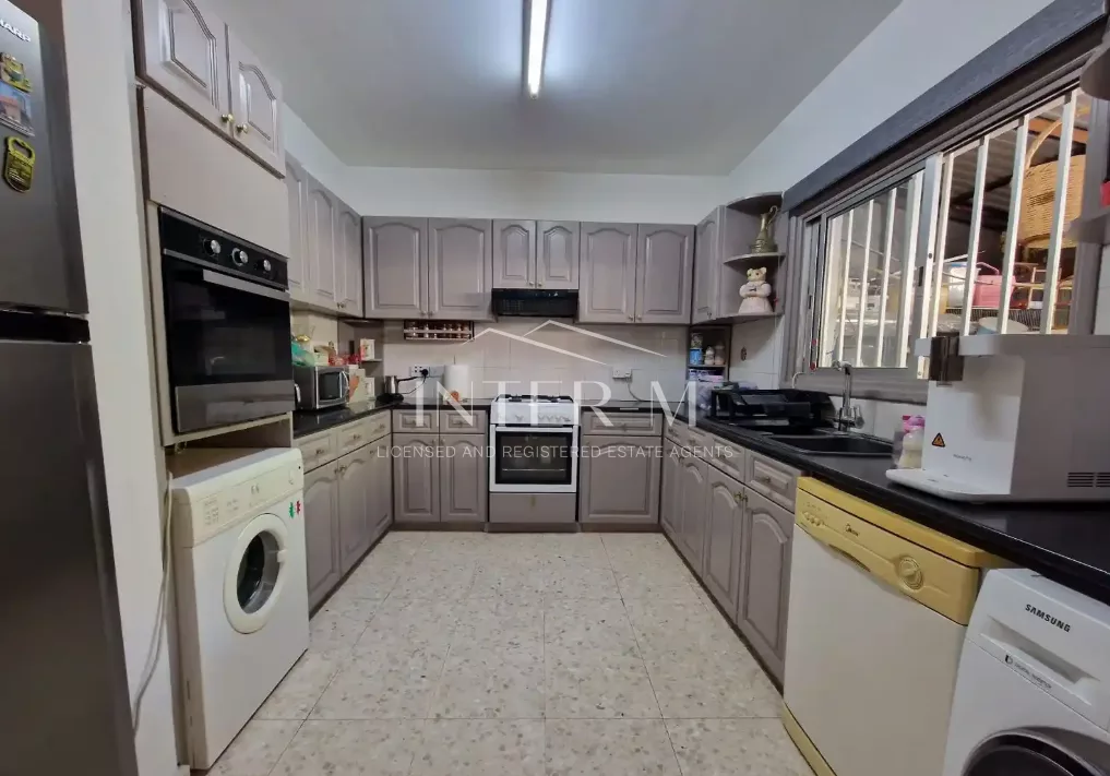 3-Bedroom Maisonette For Sale In, Agios Athanasios, Limassol  Cyprus (3 Bedroom) φωτογραφία 7
