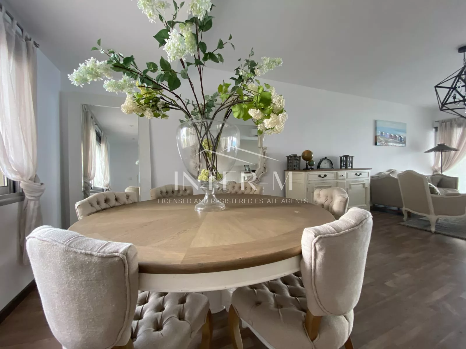 Apartment Recently Renovated For Sale In Molos Area , Limassol  (3 Bedroom) φωτογραφία 3