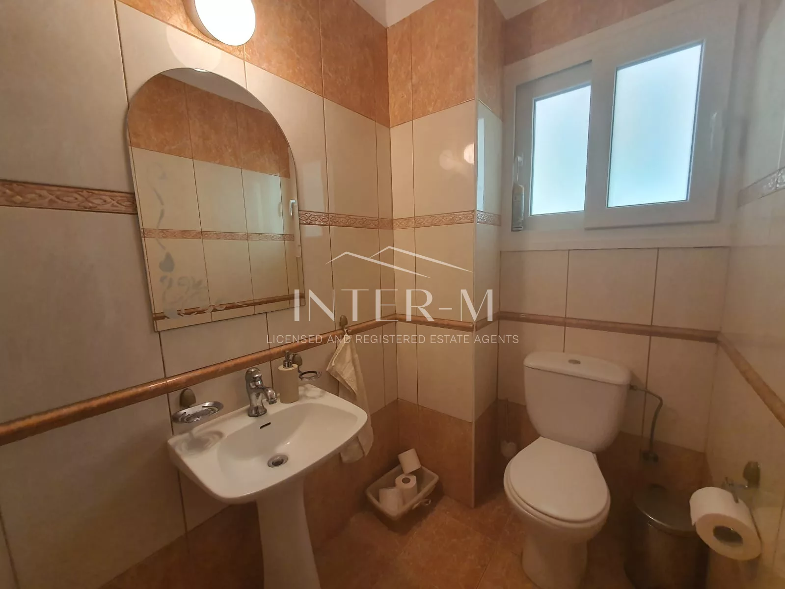 Stunning Villa For Rent In Foinikaria, Limassol (4 Bedroom) photo 23