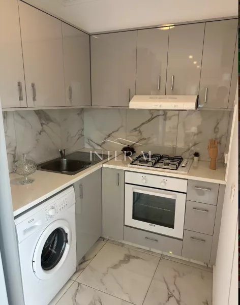 Cozy Apartment For Sale In  Germasogeia , Limassol  (1 Bedroom) photo 4