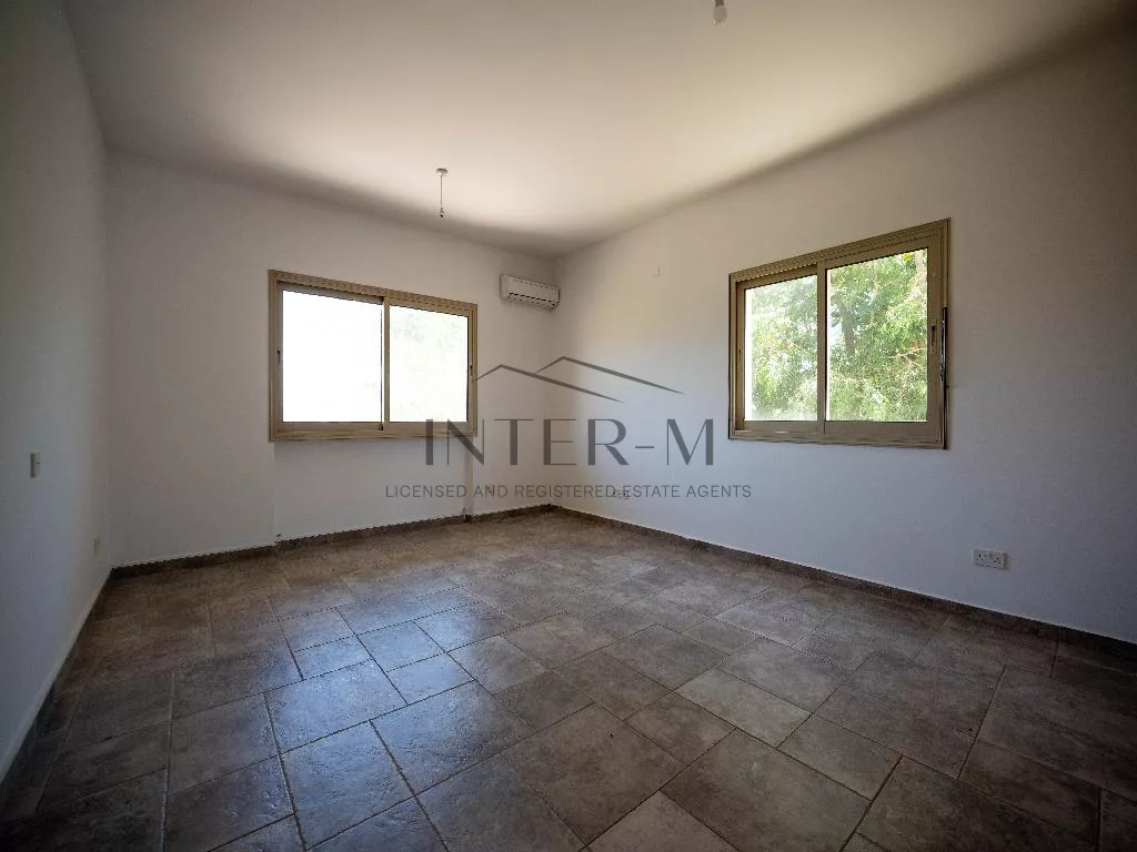 Spacious Flat For Sale In Germasogeia, Limassol (4 Bedroom) photo 21