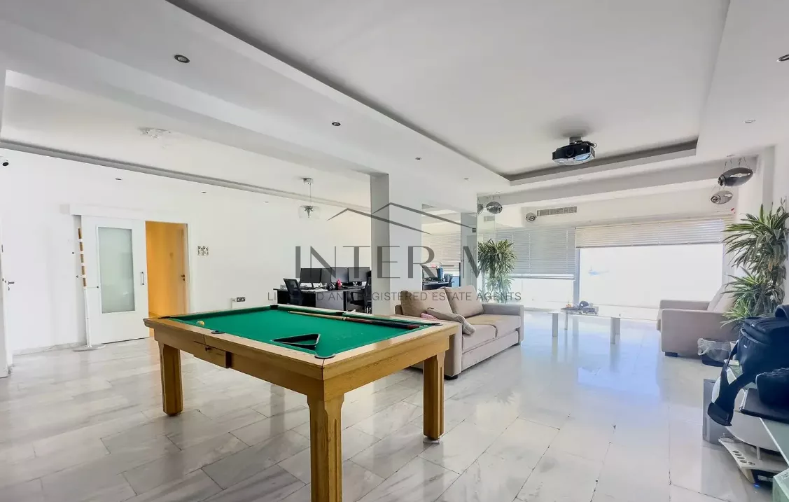 TRULY BEACHFRONT PENTHOUSE OFFICE FOR RENT – AGIA TRIADA, LIMASSOL,CYPRUS φωτογραφία 8