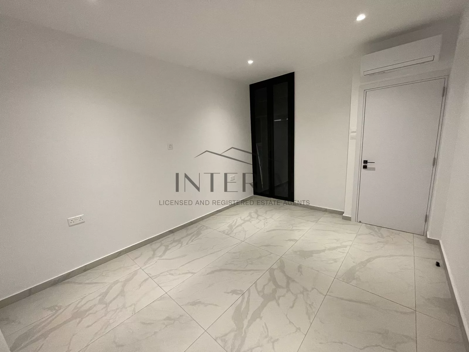 Apartment For Sale In Kato Paphos  (2 Bedroom) φωτογραφία 11