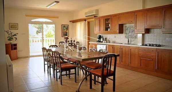 Upper Floor House For Rent In Kolossi, Limassol (3 Bedroom)