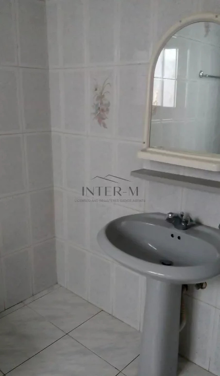 Building In Central Limassol, In Agios Nikolaos Limassol (242 Sq.m) photo 8