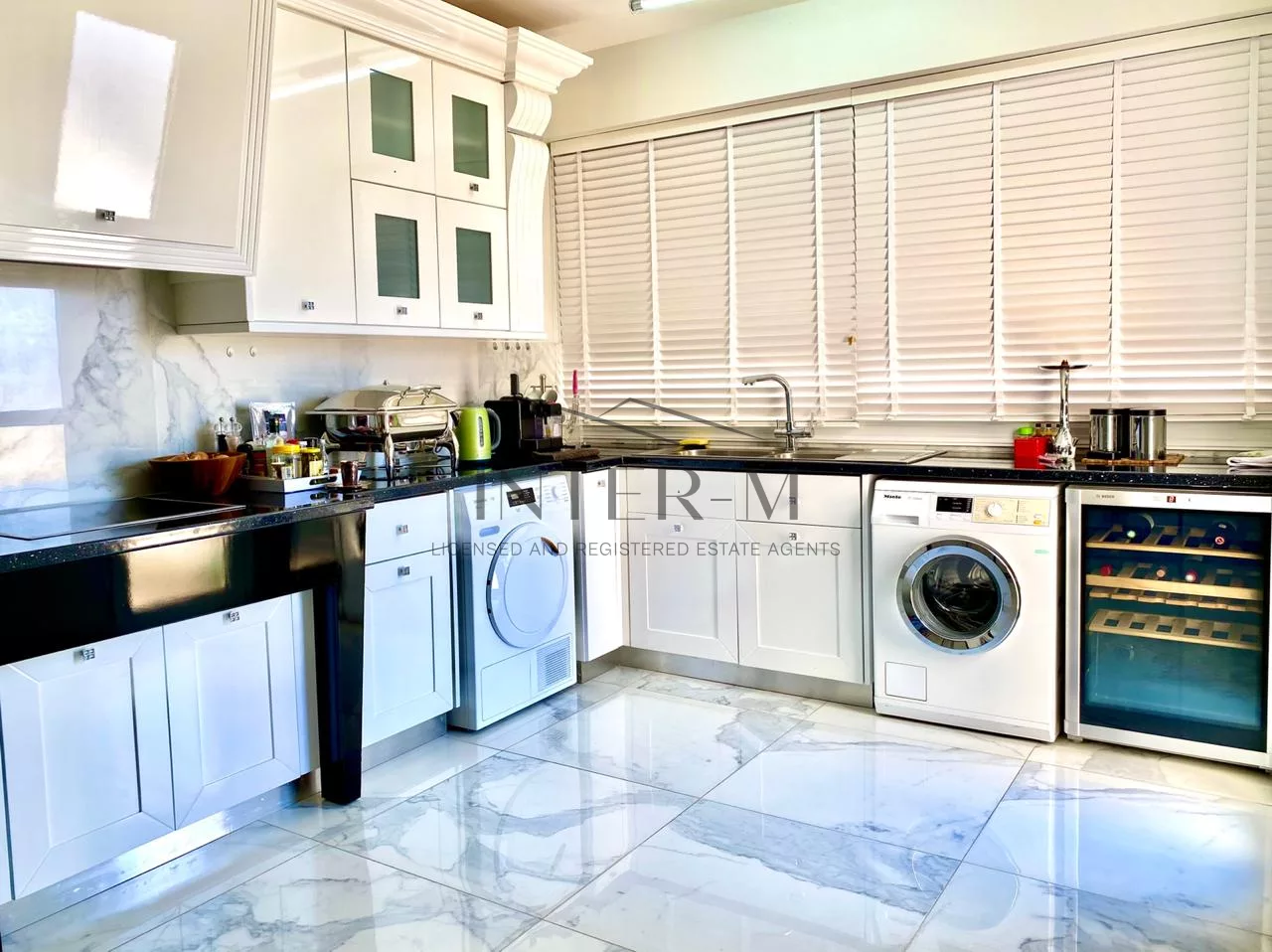 Luxury Fully Furnished Penthouse For Sale φωτογραφία 8