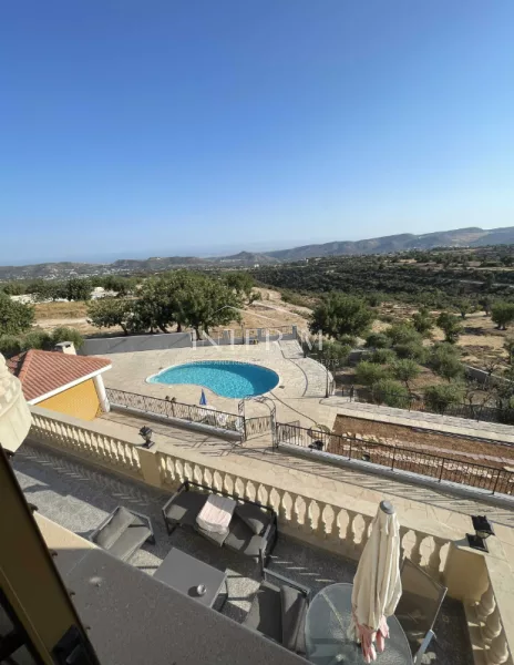 Beautiful Detached House Fоr Sаle Apesia Limassol (6 Bedroom)