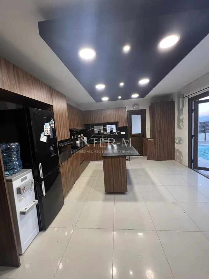 Luxury Villa For Sale In Akrotiri Limassol (3 Bedroom)