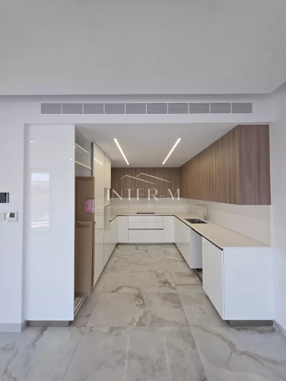 Ready-to-Move Luxury Apartment In Germasogeia, Limassol, Cyprus (2 Bedroom) φωτογραφία 6