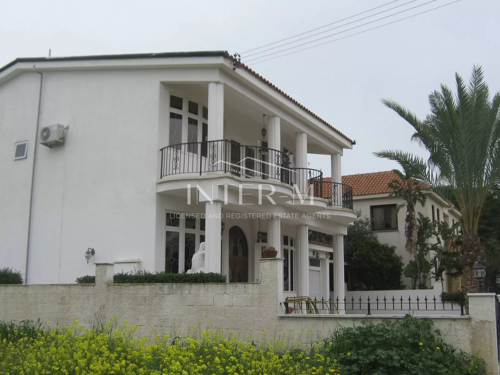Detached  House  For  Sale In  Larnaca ( 330 SQM) (4 Bedroom) photo 2