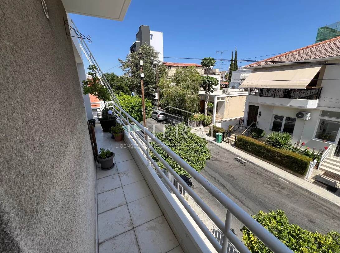 Beautiful Apartment To Sale,In Katholiki, Limassol (4 Bedroom) φωτογραφία 6