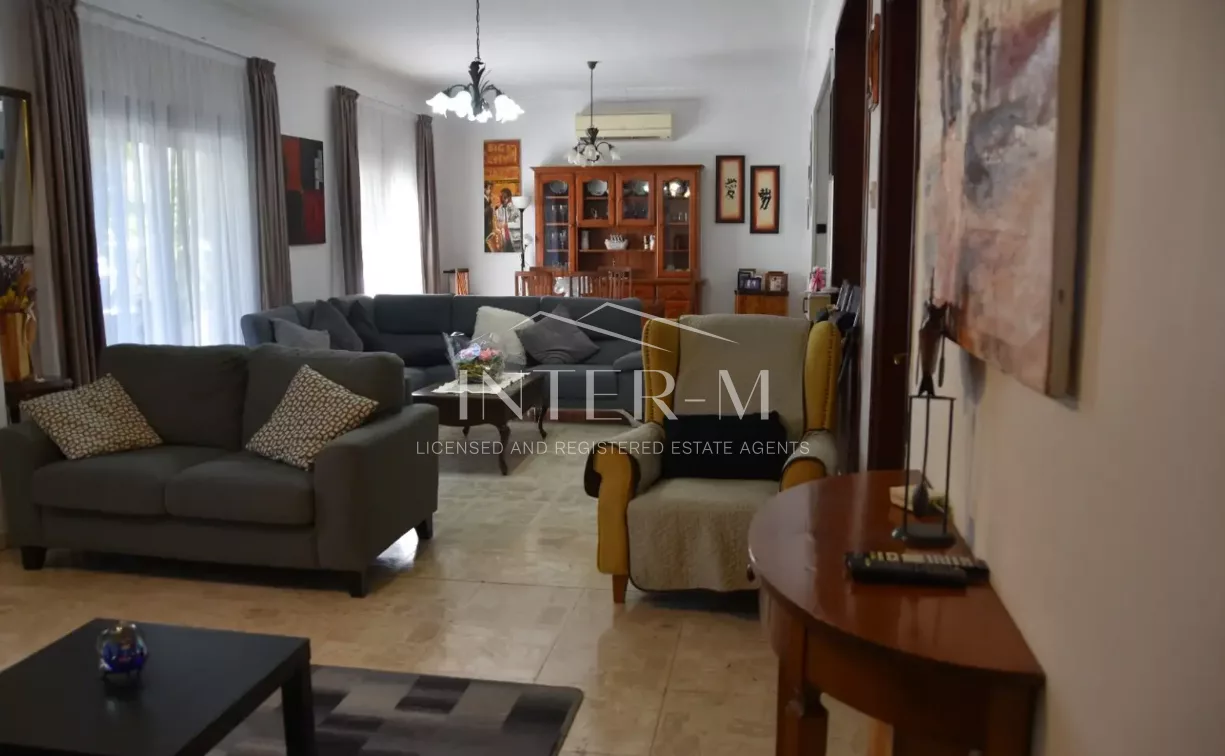 Spacious 3-Level House For Sale | Mesa Geitonia, Limassol,Cyprus (325 sq.m) φωτογραφία 11