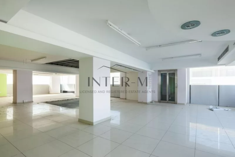 For Sale - Commercial Building At Paphos Central  (542 Sq.m) φωτογραφία 3