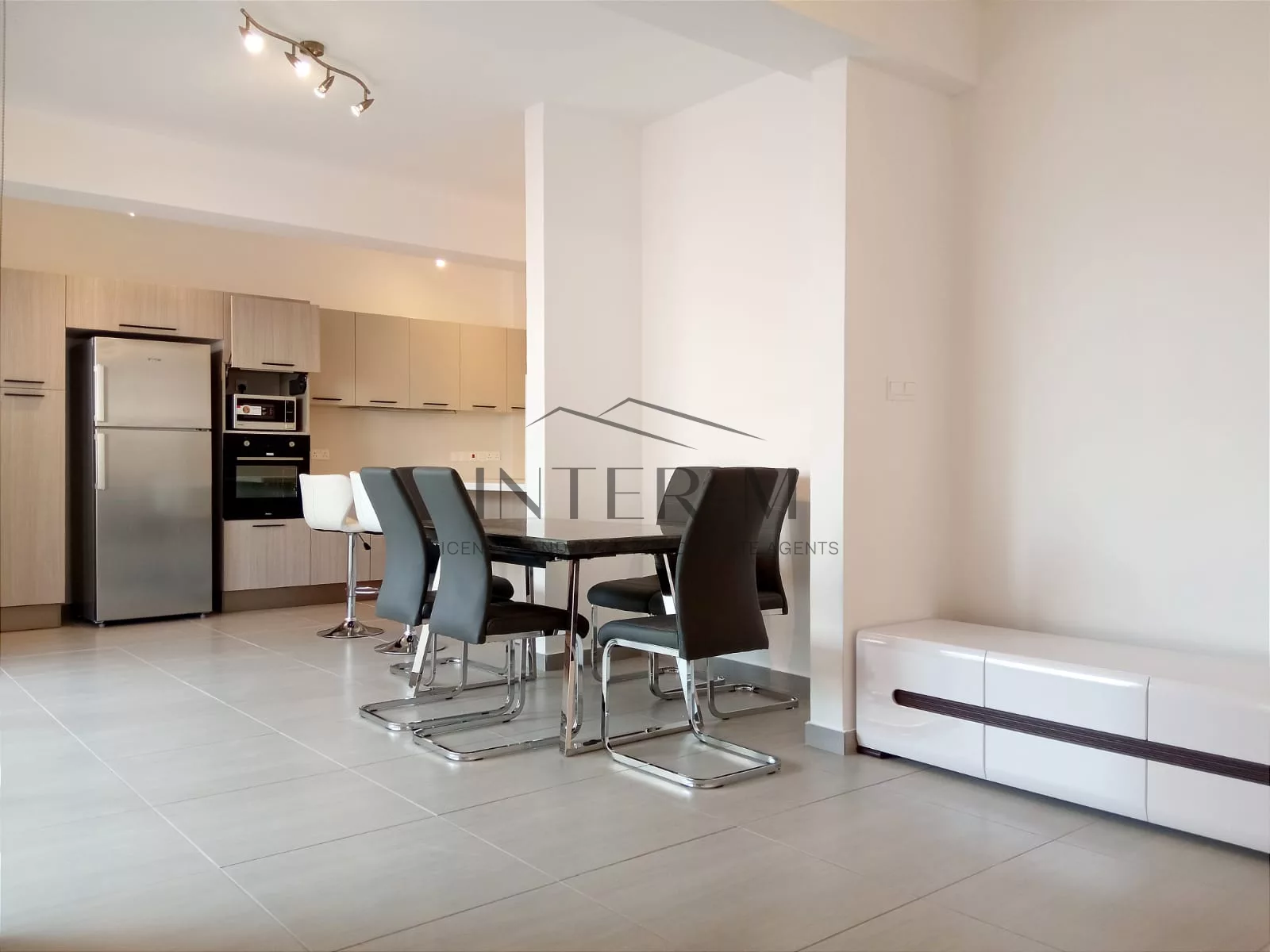 Apartment For Sale In Larnaca  (3 Bedroom) φωτογραφία 9