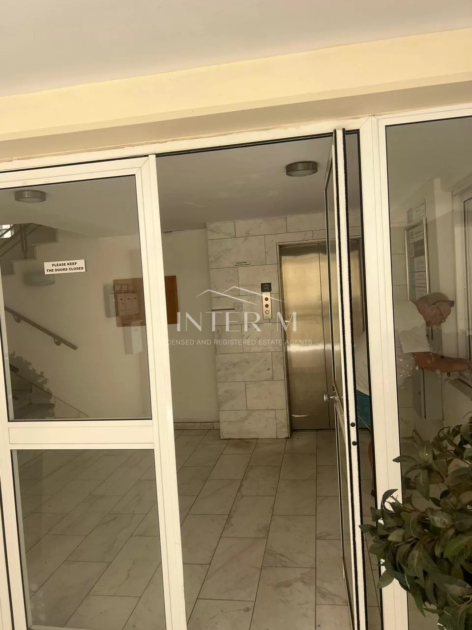 Spacious Office For Rent In Agias Zonis,Limassol (3 Bedroom) φωτογραφία 4