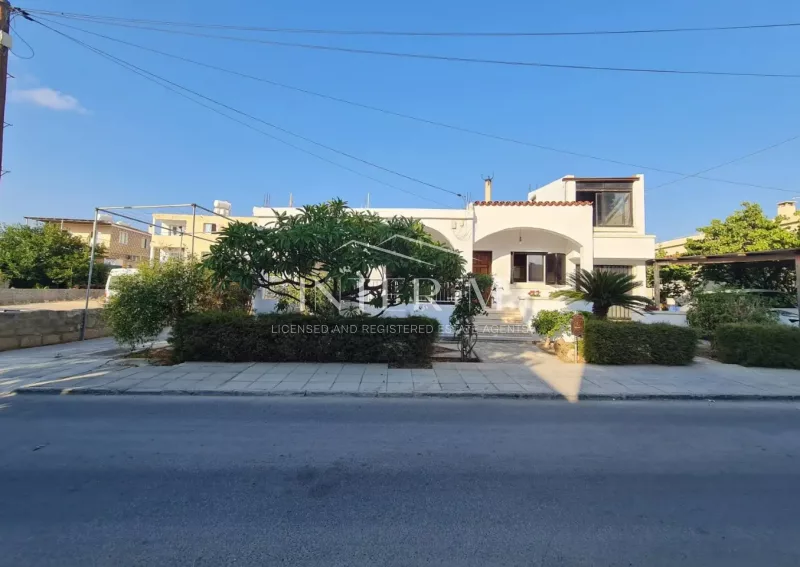 3-Bedroom Detached House For Rent – Anavargos, Paphos (3 Bedroom)