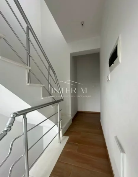 Semi-Detached House For Rent In Pyla, Larnaca, Cyprus (3 Bedroom) photo 4