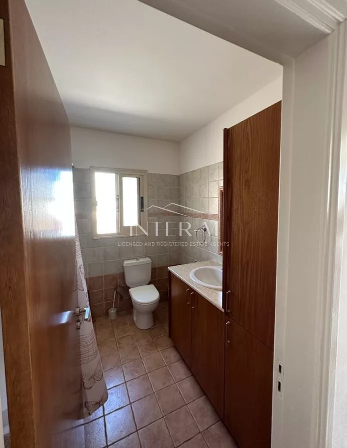Semi Detached House For Rent In Zakaki , Limassol  (3 Bedroom) photo 9
