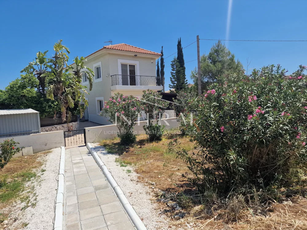 Luxurious House For Sale In Oroklini, Larnaka (4 Bedroom)
