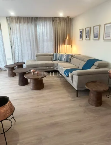 Spacious 4-Bedroom Detached House For Rent With Pool And Garden (1264 Sq.m) φωτογραφία 5