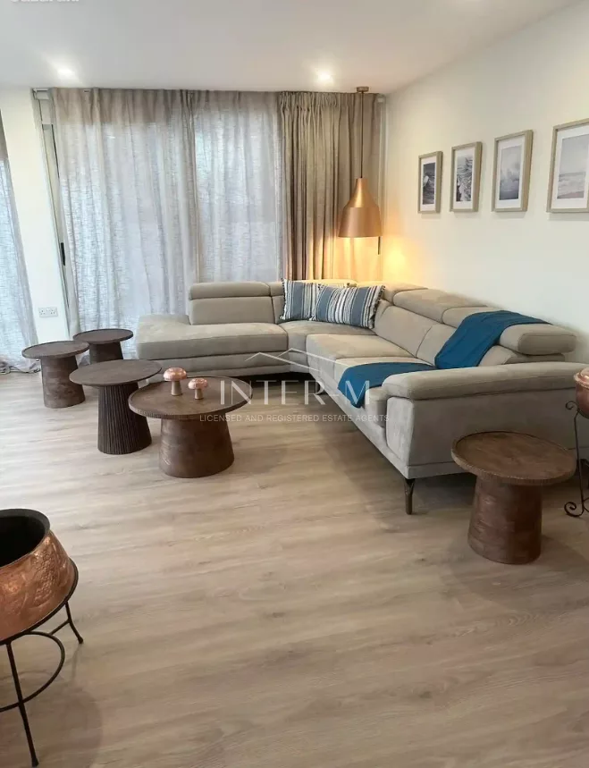 Spacious 4-Bedroom Detached House For Rent With Pool And Garden (1264 Sq.m) φωτογραφία 5
