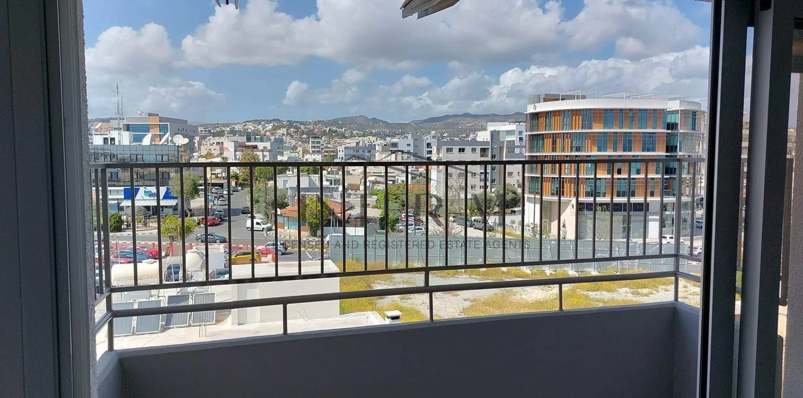 Apartment In Mesa Geitnia For Rent  (3 Bedroom) φωτογραφία 10