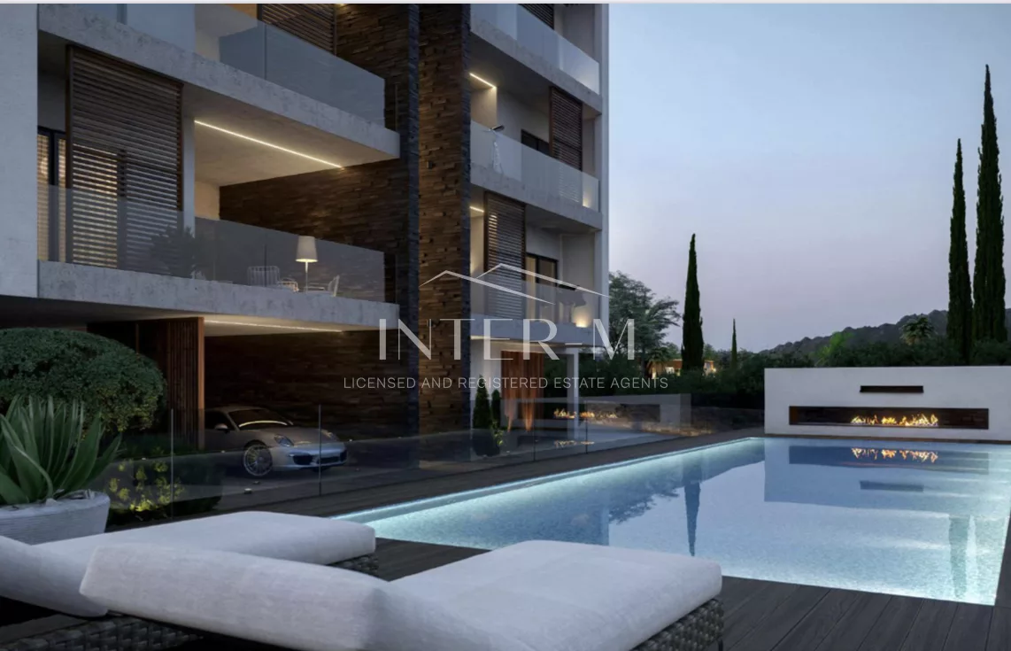 Stunning Penthouse With Roof Garden In Germasogeia