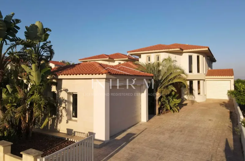 Luxurious 5-Bedroom Beachfront Villa For Sale,Perivolia, Larnaca, Cyprus (5 Bedroom) φωτογραφία 3