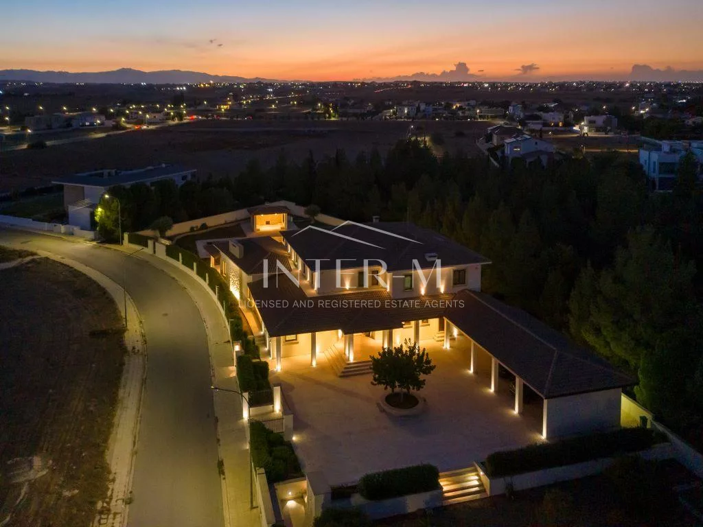 Breathtaking Luxurious Villa For Sale In Strovolos, Nicosia (5 Bedroom) photo 35