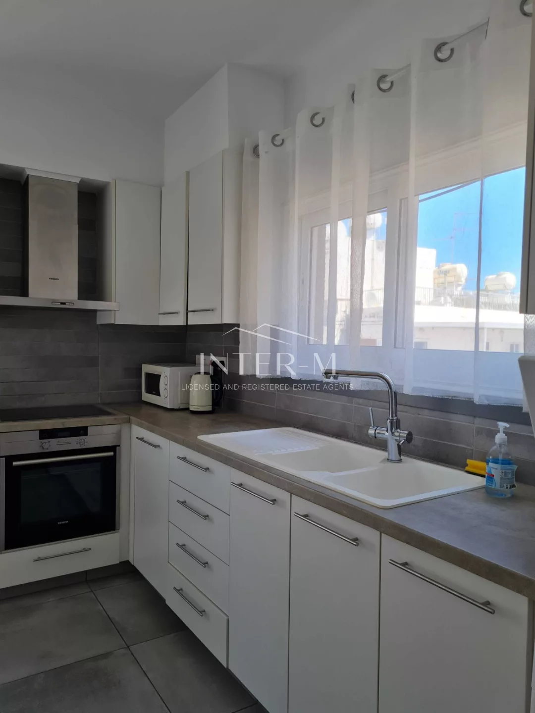 Fully Renovated Apartment For Sale In Neapolis, Limassol (2 Bedroom) φωτογραφία 21
